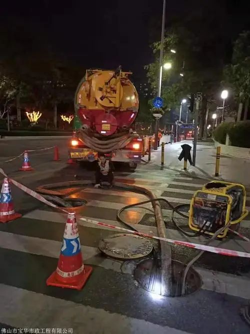 开封管道清淤.jpg